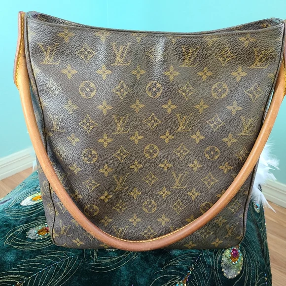 Louis Vuitton GM Looping Bag - Picture 1 of 16